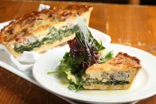 Oyster ＆ seasonal vegetables quiche